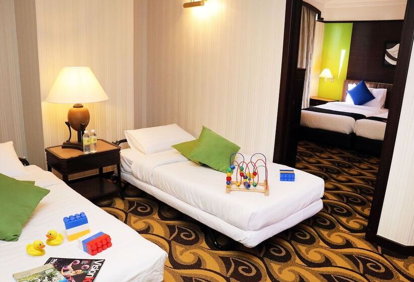 Четырехместный Номер Стандарт, Mardhiyyah Hotel And Suites