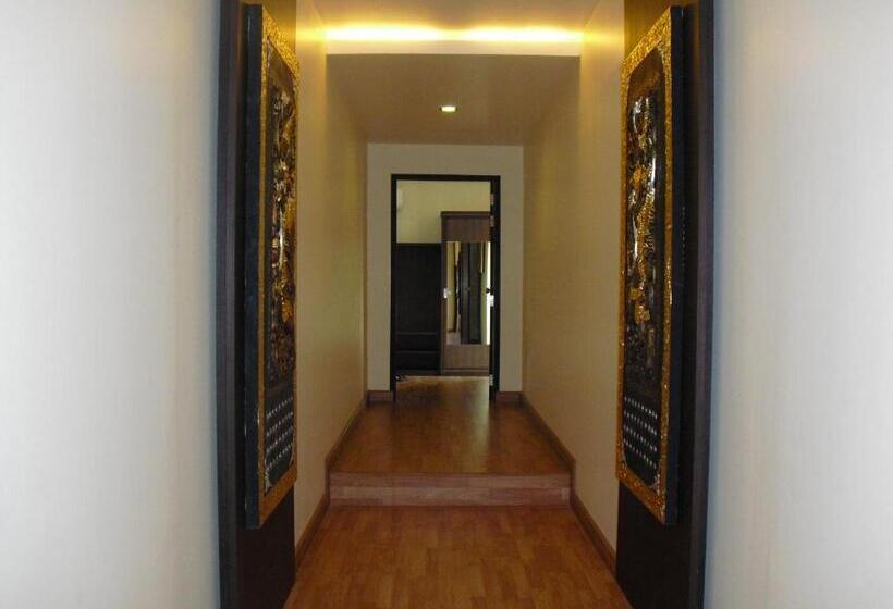 سوئیت با چشم‌انداز رودخانه, Monsane River Kwai Resort