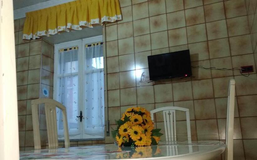 Четырехместный Номер Стандарт с Балконом, Michela Home