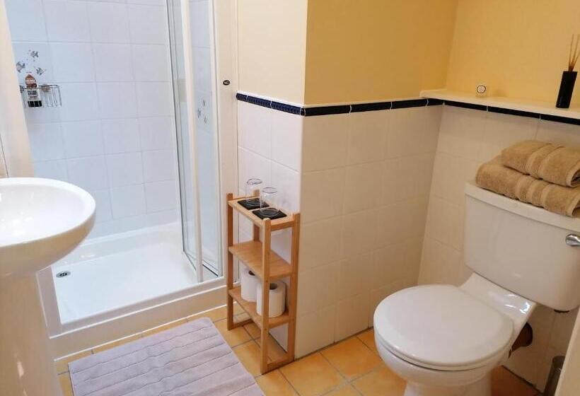 Deluxe Triple Room, Valhalla Bnb
