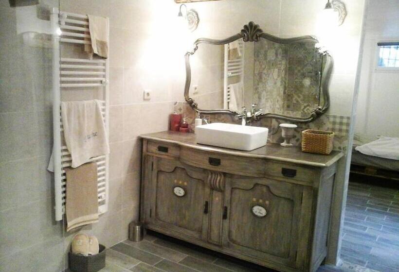 Family Suite, Les Pondres En Vaunage