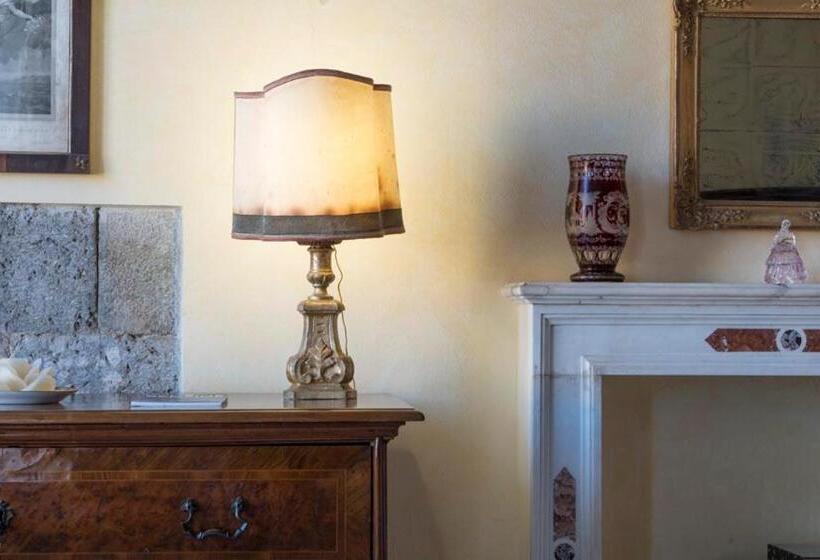 سوییت جونیور, Luxory Suite Su Lungarno