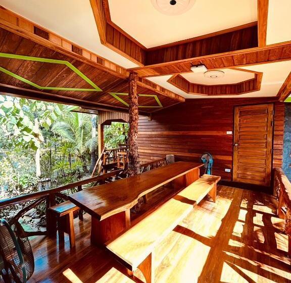 اتاق استاندارد با بالکن, Magmai Homestay & Tower