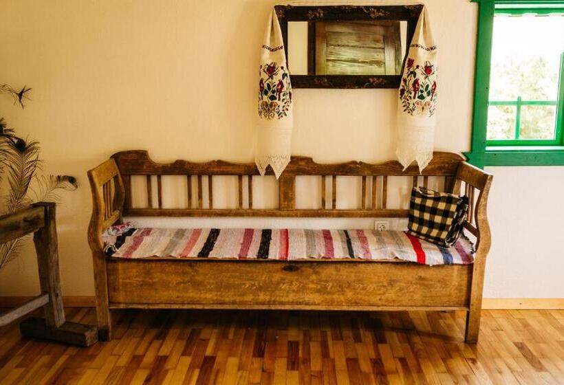 اتاق استاندارد, Pajisti Verzi / Green Meadows Guest House