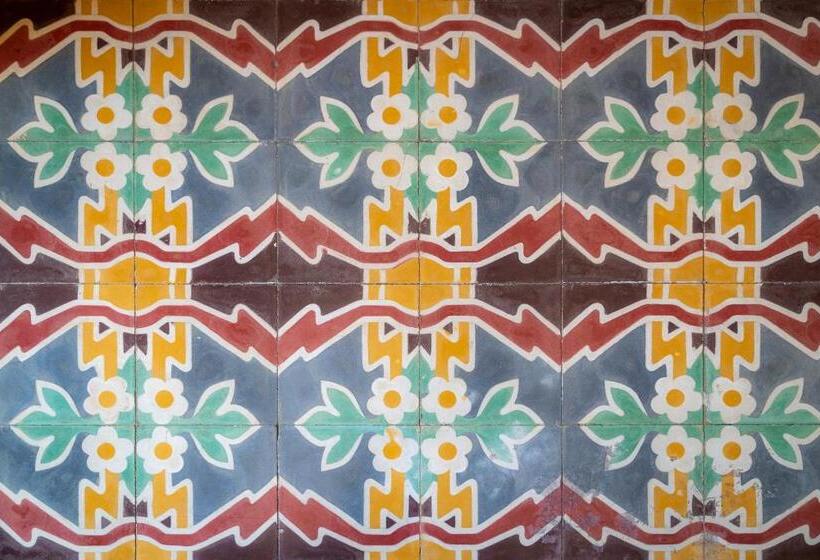 اتاق سوپریور با تخت بزرگ, Laremi Gozo B&b