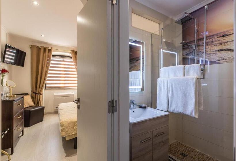 اتاق استاندارد, Suites @ Portarade