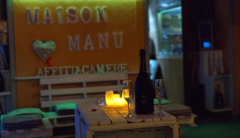 スタンダードトリプルルーム, Maison Manu