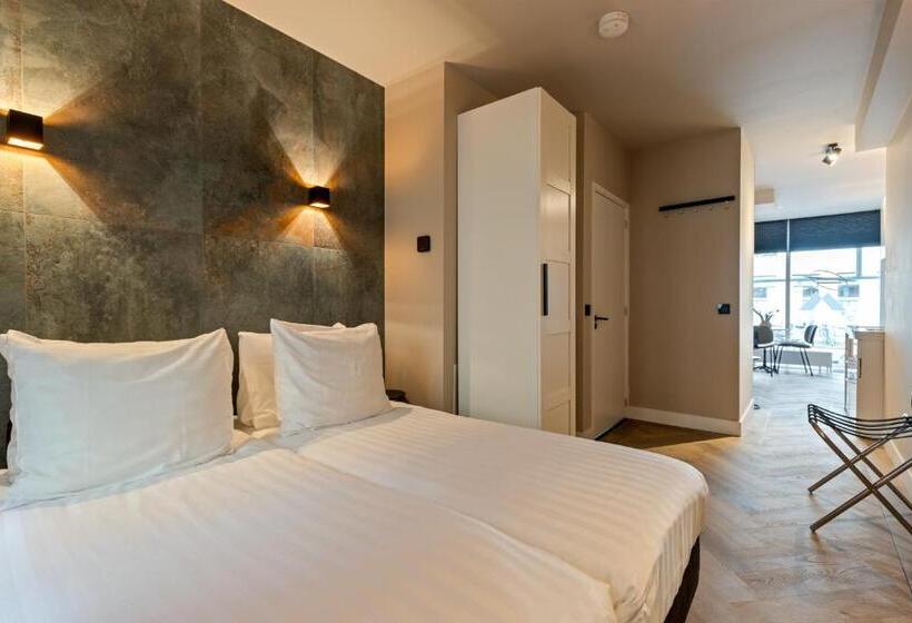 إستوديو ديلوكس, Midtown Hotel Twin Studio