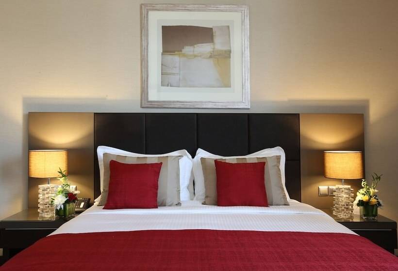 Номер Deluxe, Ramada Downtown Abu Dhabi