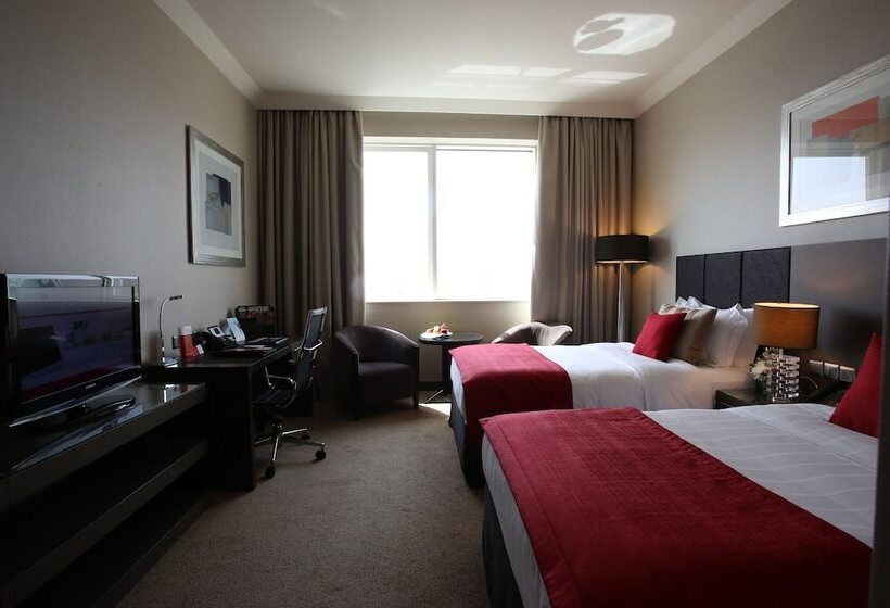 Номер Deluxe, Ramada Downtown Abu Dhabi