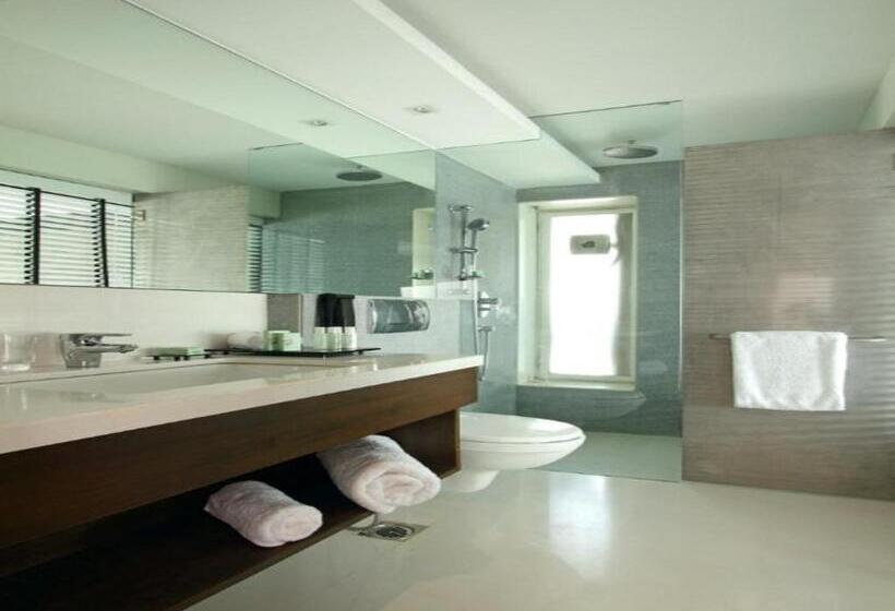 Люкс Повышенной Комфортности, Svenska Design Hotel, Electronic City, Bangalore