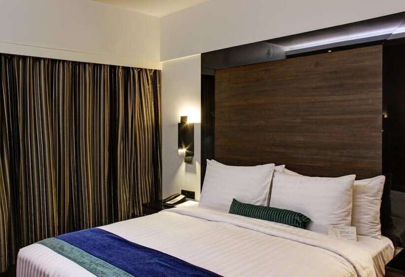 Президентский Люкс, Svenska Design Hotel, Electronic City, Bangalore