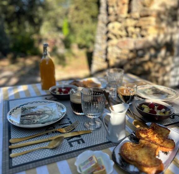 Номер Стандарт, Cabanon Sainte Victoire