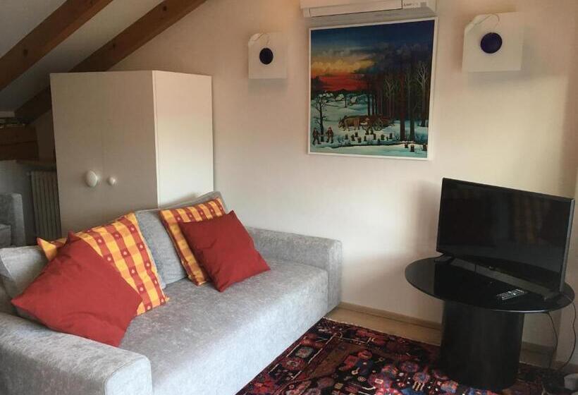 Suite with lake view, Suite Ananda