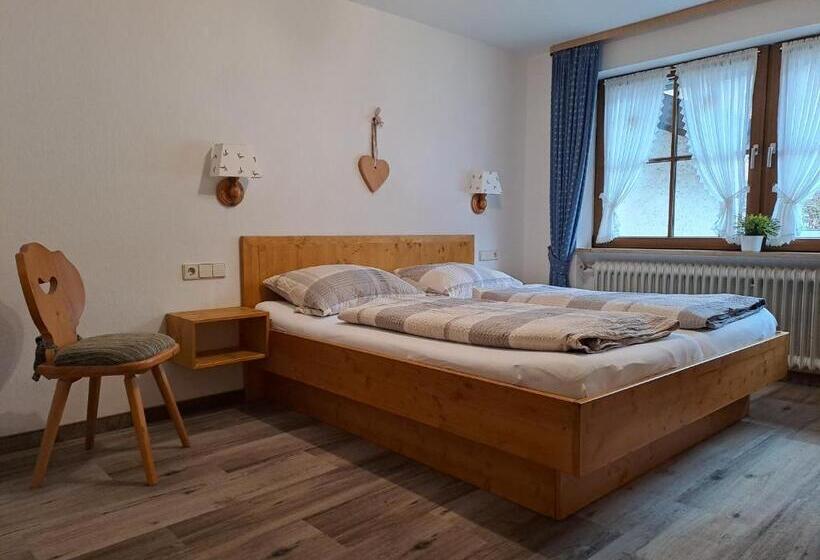 Apartamento 1 Dormitório com Sacada, Landhaus Thaumiller