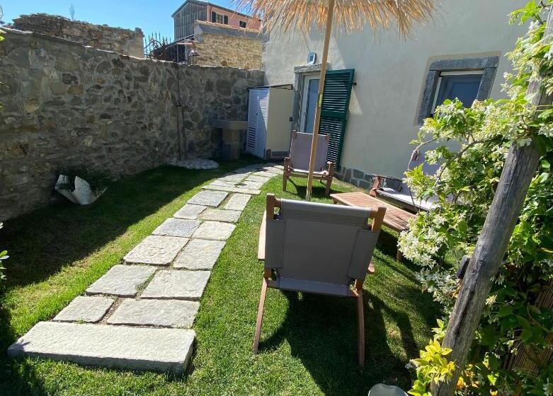 Quarto Estandar, Madüneta 5 Terre