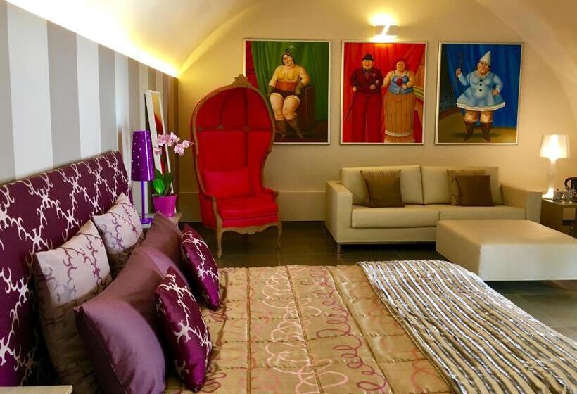 Номер Стандарт Вид на Бассейн, B&b Re  Perone