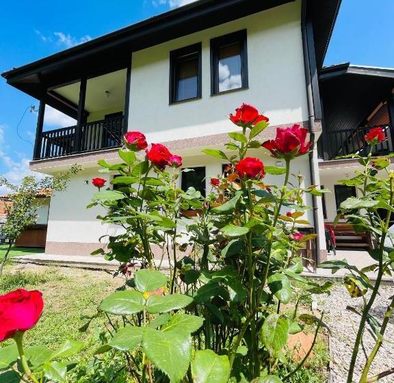 Семейный Номер Вид на Горы, Kassandrova Guest House & Spa