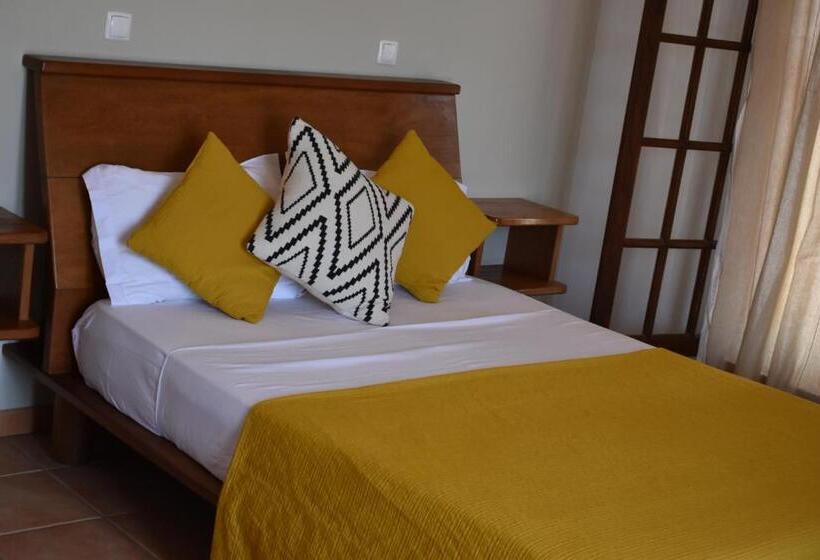 اتاق استاندارد با چشم‌انداز دریا, Guest House Orquidea