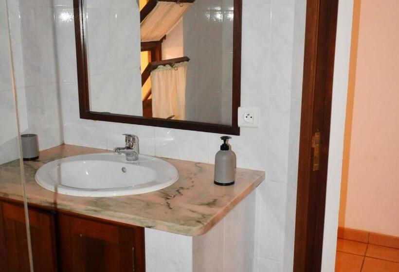 اتاق استاندارد با بالکن و چشم‌انداز دریا, Guest House Orquidea