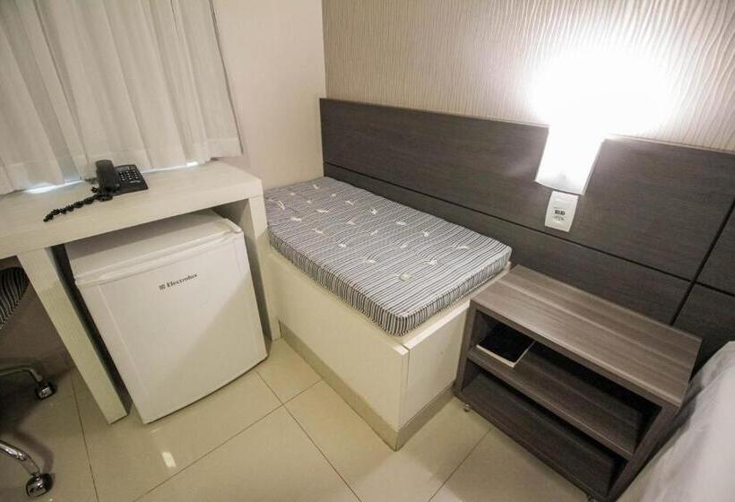 스탠다드 트리플 룸, Oscar Hotel Executive