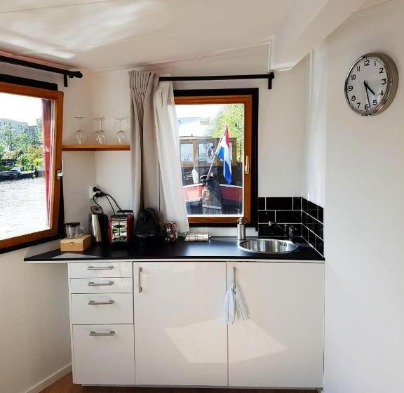 스탠다드 룸, Houseboat Concordia B&b