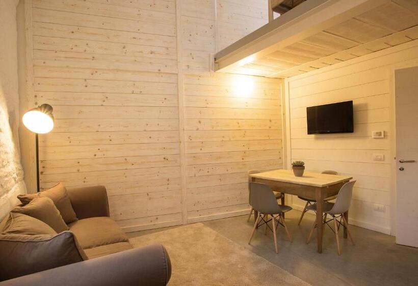 Номер Дюплекс, Sasaràl Suites