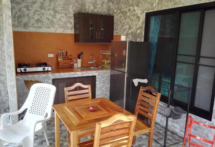 Бунгало Стандарт, Nananuira Apartment And Room