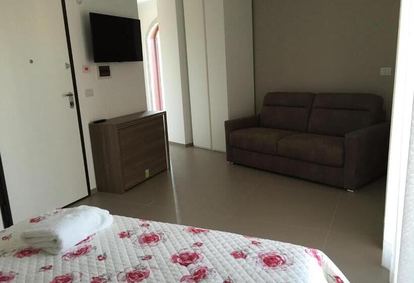 Четырехместный Номер Стандарт с Балконом, B&b Belvedere