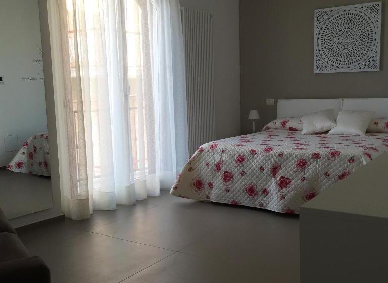 Четырехместный Номер Стандарт с Балконом, B&b Belvedere