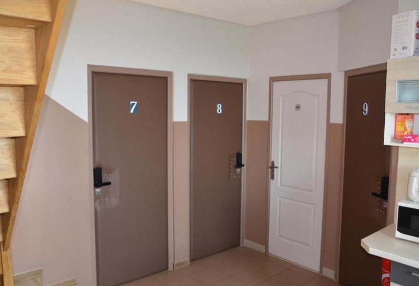 Трехместный Номер Базовый, Country House Reem