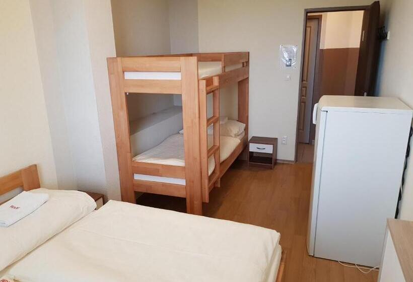 Четырехместный Номер Economy, Country House Reem