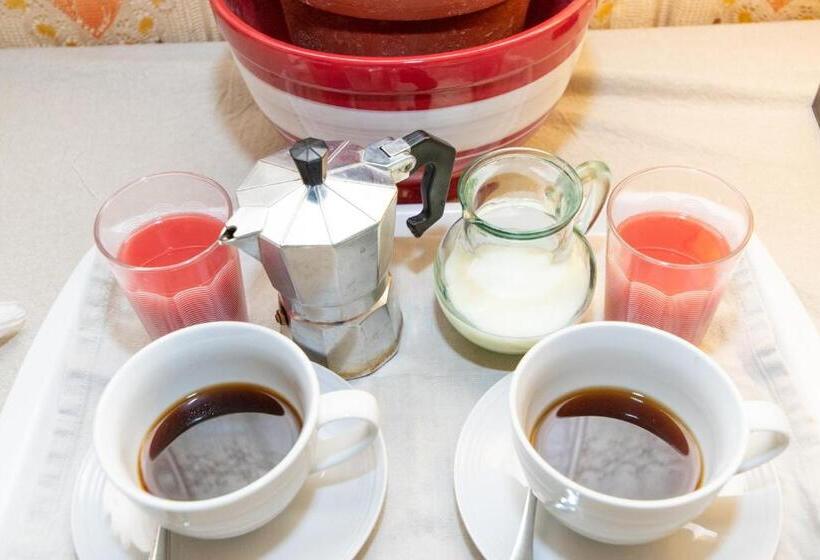 اتاق لوکس, Maria Townhouse Heart Of Victoria B&b