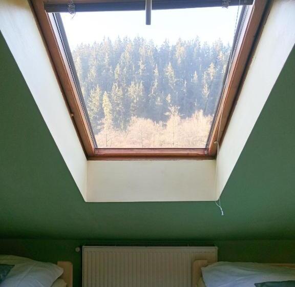 Трехместный Номер Стандарт Совместная Ванная, Penzion Havaj