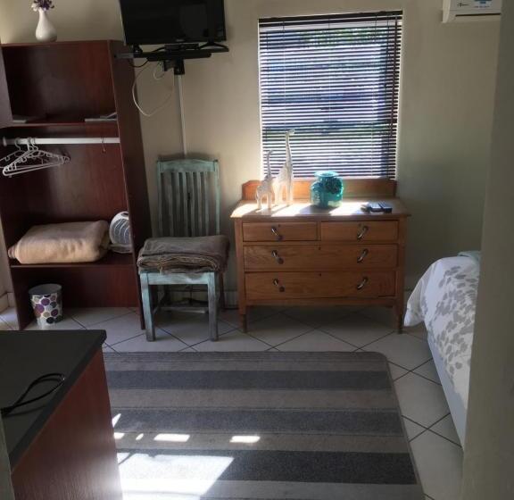 キングサイズベッドのデラックススイート, Walmer Heights Guest House