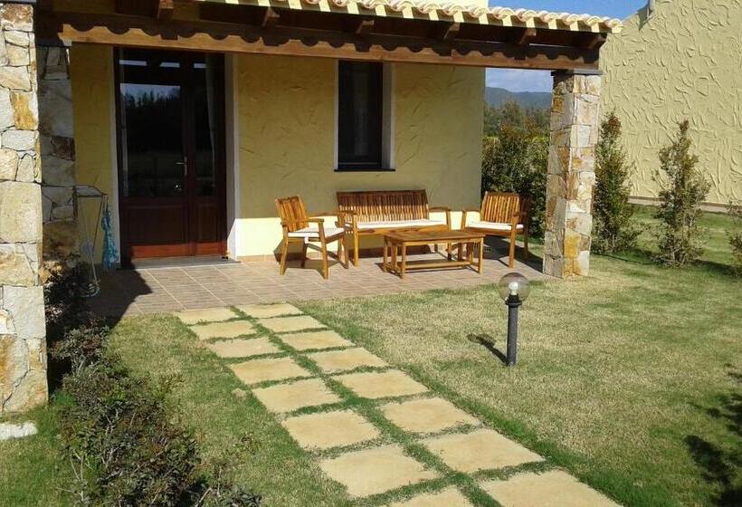 Номер Deluxe, Agriturismo Is Solinas