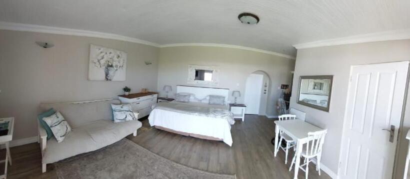 اتاق لوکس با چشمانداز دریا, Casa Seaviews