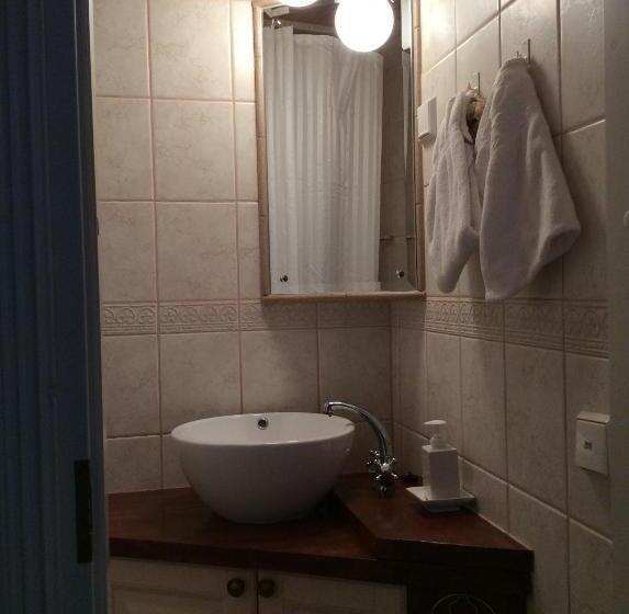 Quarto Estandar Banheiro Compartilhado, Tiittalan Kartano