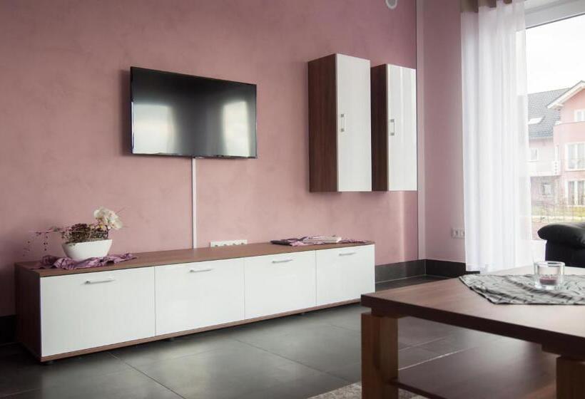 דירת חדר עם טרסה, Komfortable Apartment Wohnung