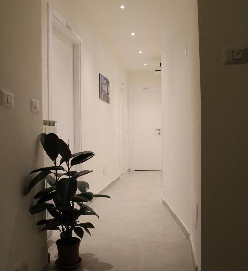 Habitación Cuádruple Estándar, Quattro Stelle Al Porto Guest House