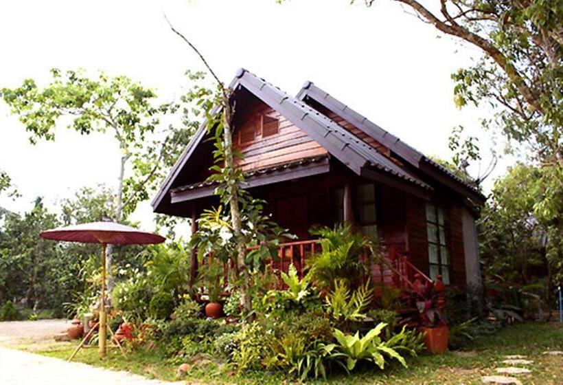 バルコニー付きスタンダードルーム, Baansuan Lychee Maeklong Resort Ampawa