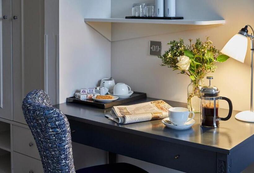 Номер Стандарт, Hertford House