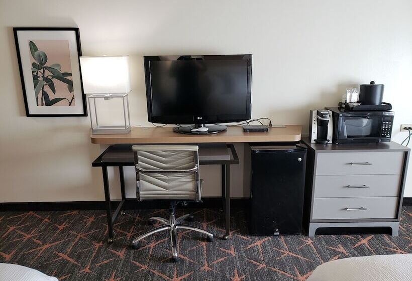 Номер Стандарт, Holiday Inn Hotel & Suites Tulsa South, An Ihg
