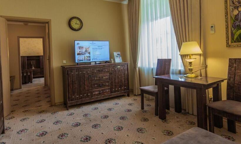 스위트, Premier Hotel Palazzo