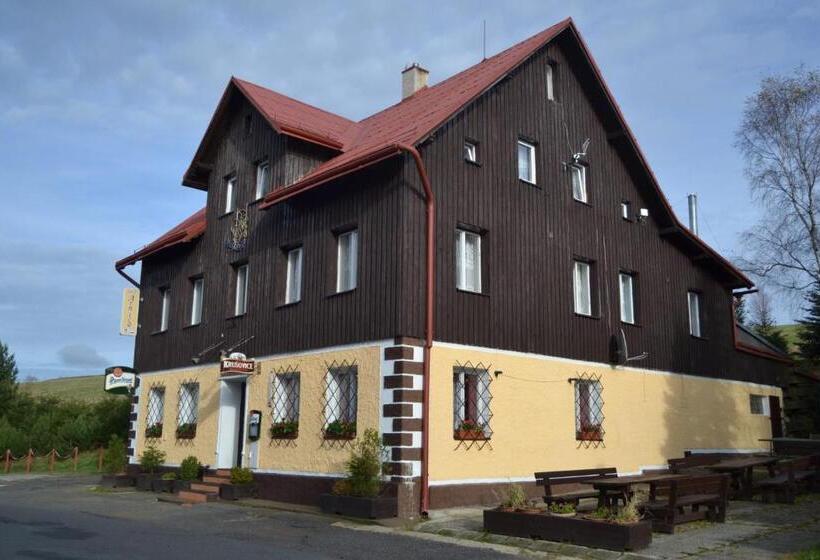 四人标准间, Horský Hotel Arnica