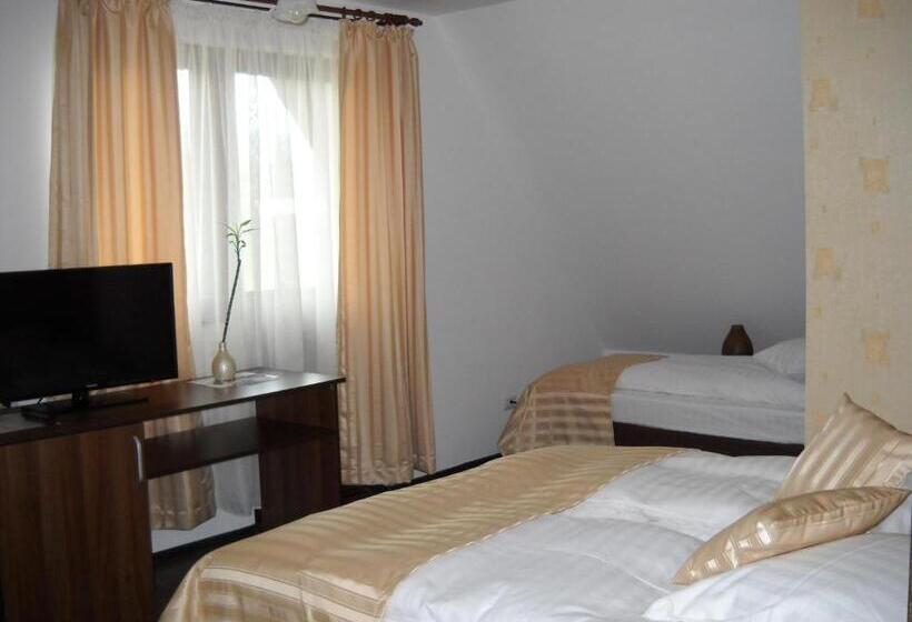 اتاق استاندارد سه تخته با بالکن, Casa Altfel