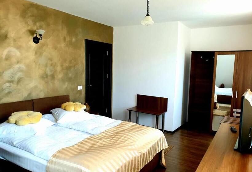 اتاق استاندارد سه تخته با بالکن, Casa Altfel