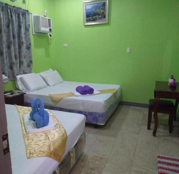 Четырехместный Номер Стандарт, Sascha S Resort Oslob