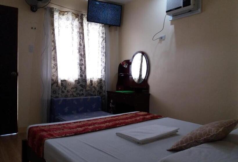 Номер Deluxe Вид на Море с Балконом, Sascha S Resort Oslob