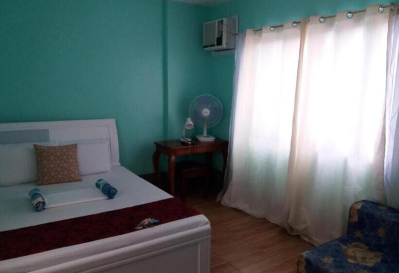 Номер Deluxe Вид на Море Боковой, Sascha S Resort Oslob